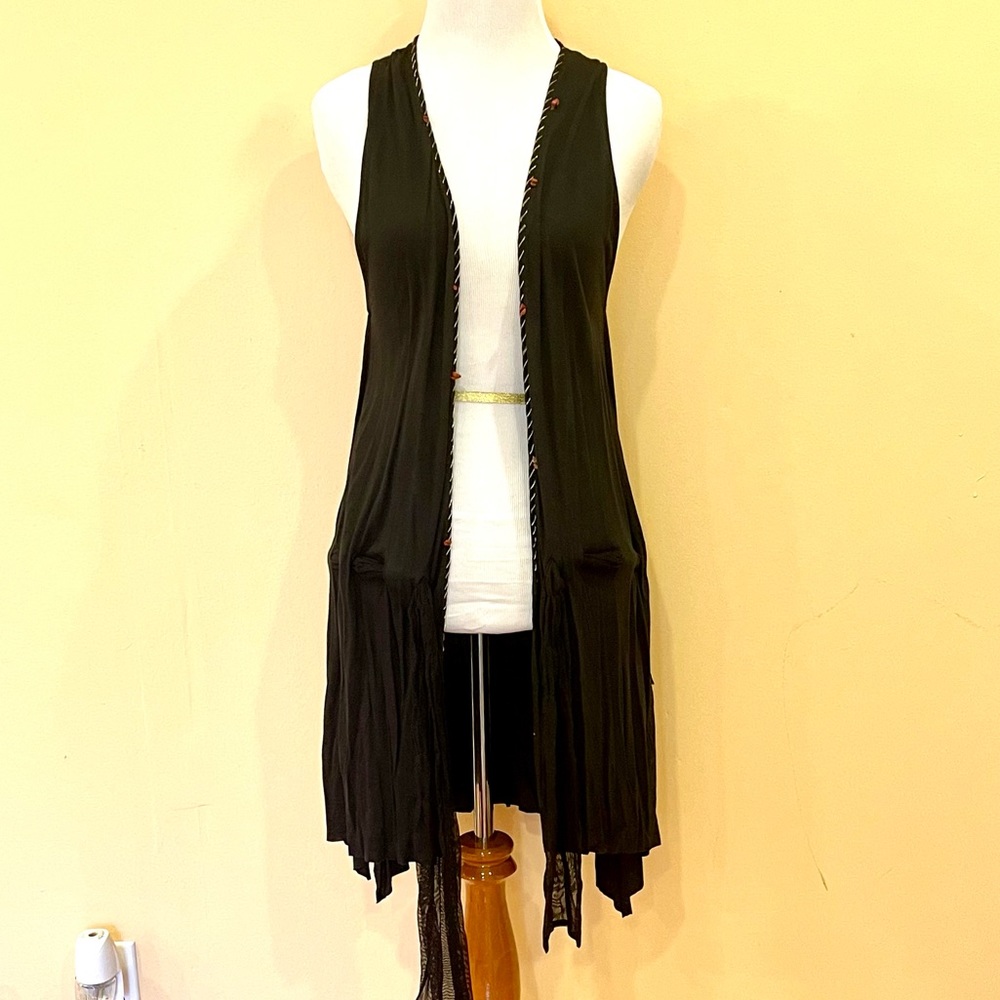 BCBGMAXAZRIA      Size   S        Sleeveless Vest